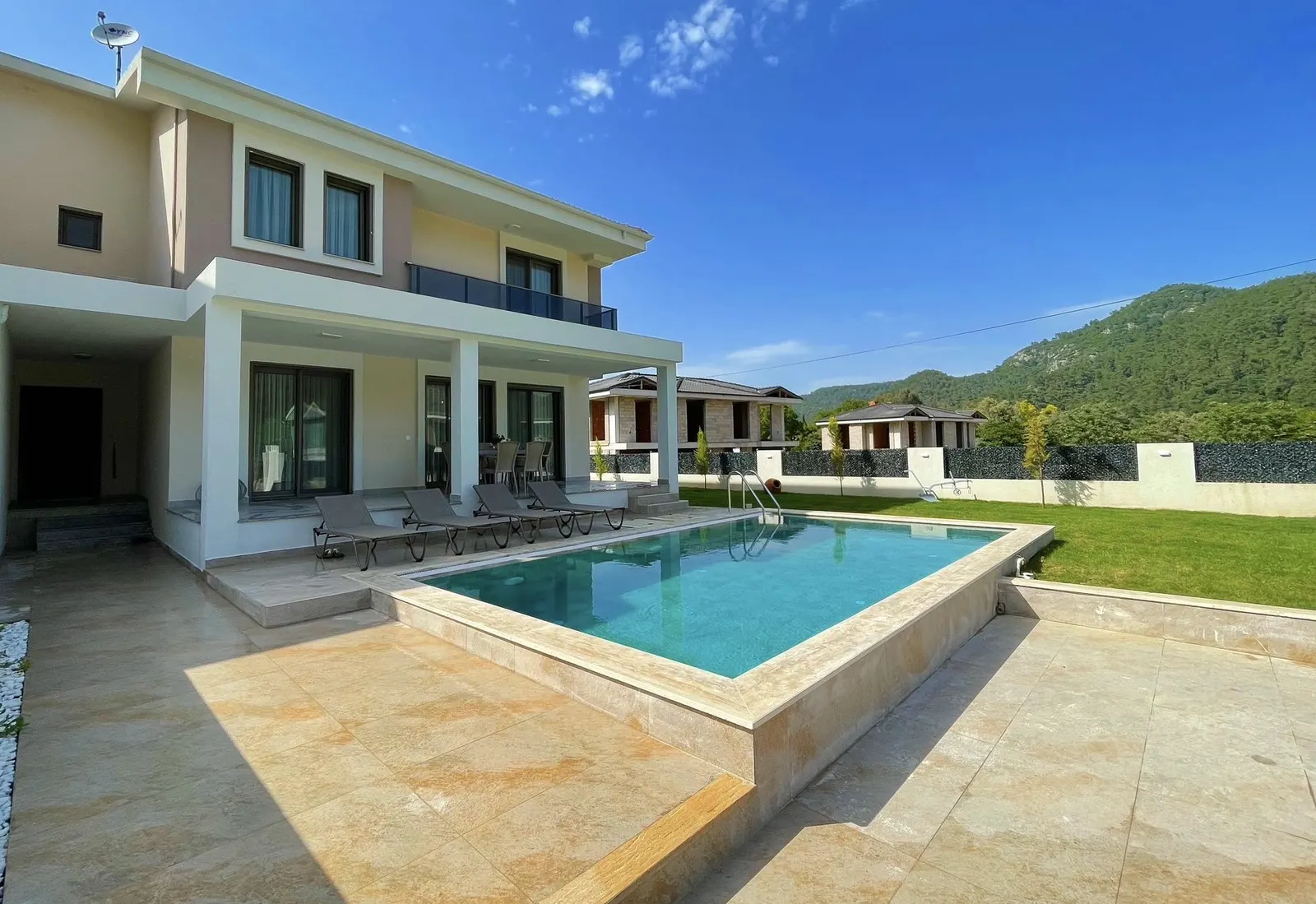 Villa Çamlı – Marmaris’te Doğayla İç İçe Özel Havuzlu Tatil